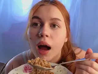 ElwynaBeeson's Live Sex Cam Show