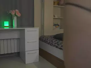 GaynaFenney's Live Sex Cam Show