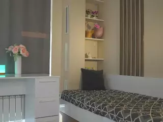 GaynaFenney's Live Sex Cam Show