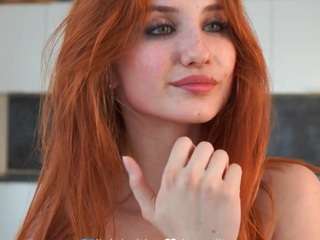 glennabolam, diva de la webcam, en sesión de sexo en vivo en CamSoda. Estos tags son : , ass,skinny,naughty,no drinking,oil,orgasm,pov,red hair,schoolgirl,sex toys,shaved pussy,solo,ass bouncing,spanish,spank,strip,striptease,tease,teen (18+),twerk