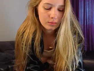 GlennaGrindel's Live Sex Cam Show