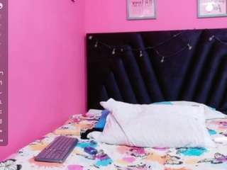 hot-littlechill Live Webcam on CamSoda