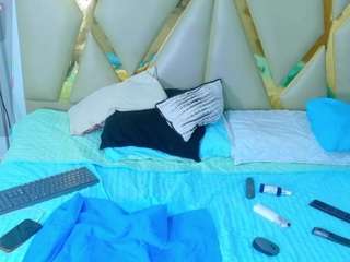hot-littlechill webcam