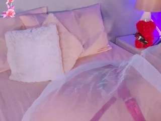 malulopez's CamSoda show and profile