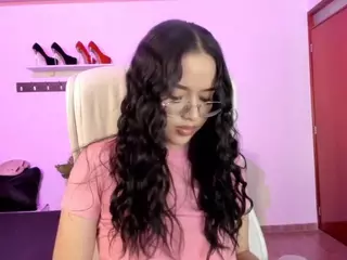 Renaxi-Smith's Live Sex Cam Show