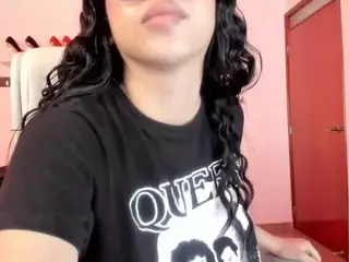 Renaxi-Smith's Live Sex Cam Show