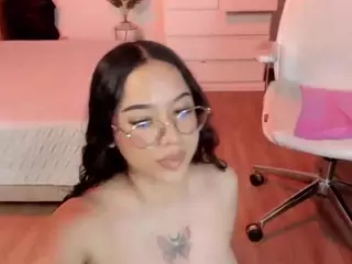Renaxi-Smith's Live Sex Cam Show