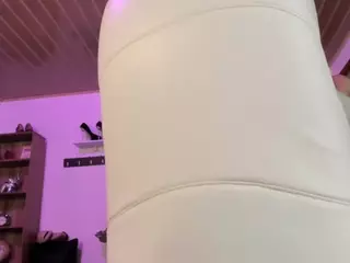 Renaxi-Smith's Live Sex Cam Show