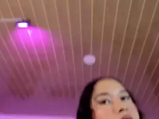 Renaxi-Smith's Live Sex Cam Show