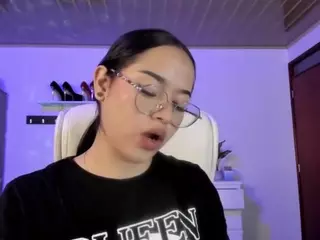 Renaxi-Smith's Live Sex Cam Show
