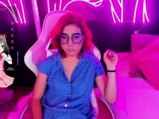 sammygreenx's CamSoda show and profile