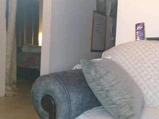 vanessa-aniston's CamSoda show and profile