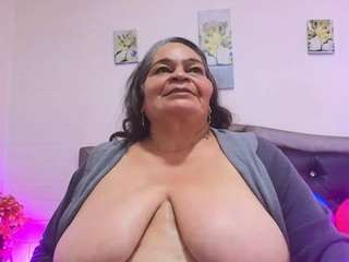 vickyboobss