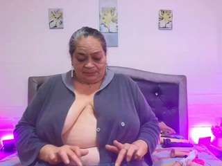 vickyboobss