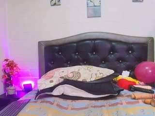 vickyboobss live webcam show