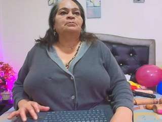 vickyboobss live webcam show