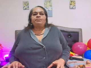 vickyboobss live webcam show