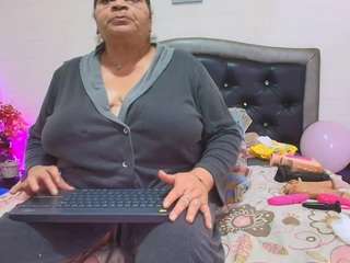 vickyboobss live webcam show