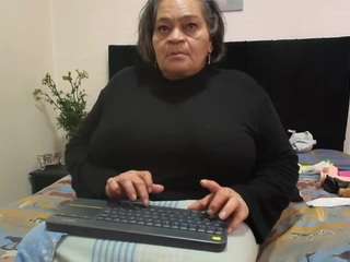 vickyboobss