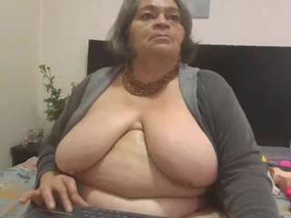 vickyboobss