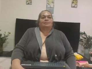vickyboobss