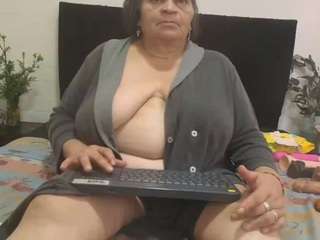 vickyboobss