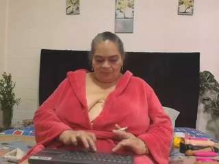 vickyboobss