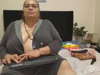 vickyboobss