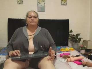 Vickyboobss