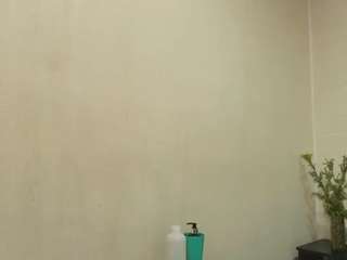 Queenmature live cam preview