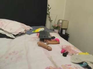 Queenmature live cam preview