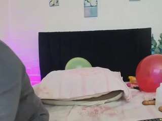 Queenmature live cam preview