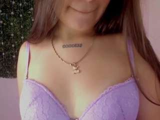 Brunettee-1