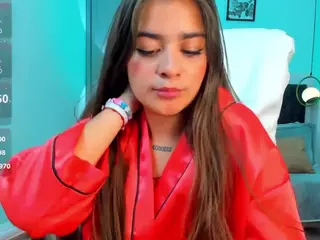 Brunettee-1's Live Sex Cam Show