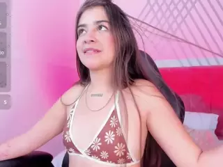 Brunettee-1's Live Sex Cam Show