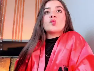 Brunettee-1's Live Sex Cam Show