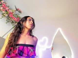 EMMAAA-STOONEE