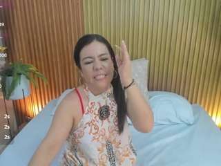 nahia-13 Live Webcam on CamSoda