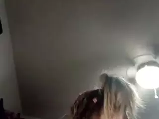 slut4uxo's Live Sex Cam Show