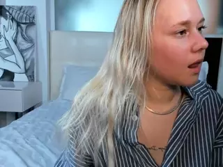 AislyGearing's Live Sex Cam Show
