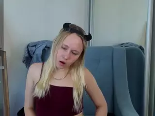 AislyGearing's Live Sex Cam Show