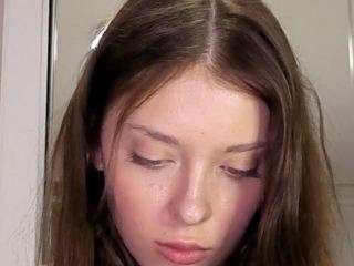 Alicesweetie - capable performer for a bonkers live event alicesweetie from CamSoda