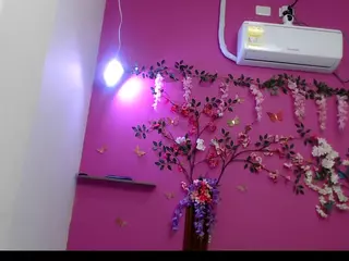 ELUPITABARBARA18's Live Sex Cam Show
