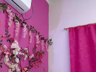 ELUPITABARBARA18's Live Sex Cam Show