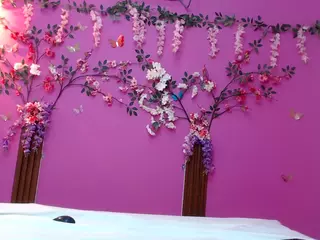 ELUPITABARBARA18's Live Sex Cam Show