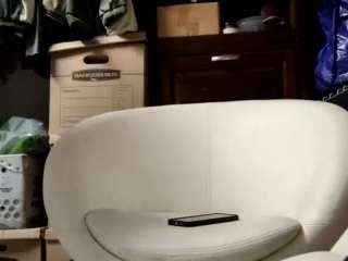 royalandtre Live Webcam on {site_name}