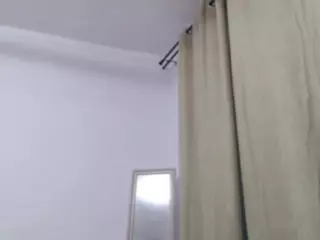 EmilyXJames's Live Sex Cam Show