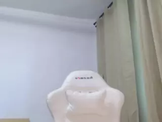EmilyXJames's Live Sex Cam Show