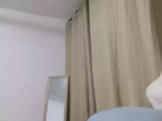 EmilyXJames's Live Sex Cam Show