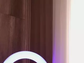 MaeHandley's Live Sex Cam Show